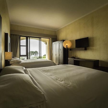 Hotel La Reunion Golf Resort And Residences Antigua Eksteriør bilde