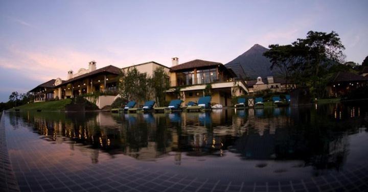 Hotel La Reunion Golf Resort And Residences Antigua Eksteriør bilde