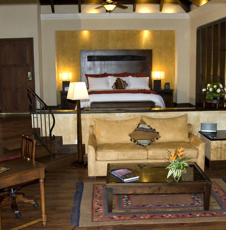 Hotel La Reunion Golf Resort And Residences Antigua Rom bilde